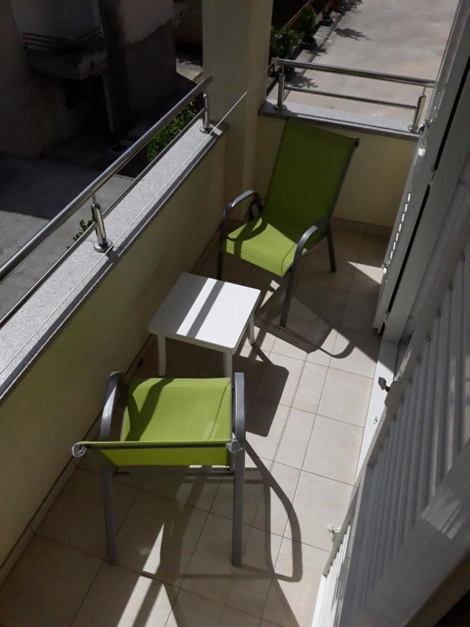 Apartment With Free And Private Parking Makarska Kültér fotó