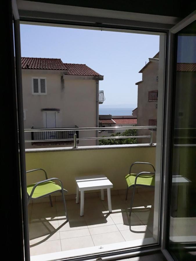 Apartment With Free And Private Parking Makarska Kültér fotó